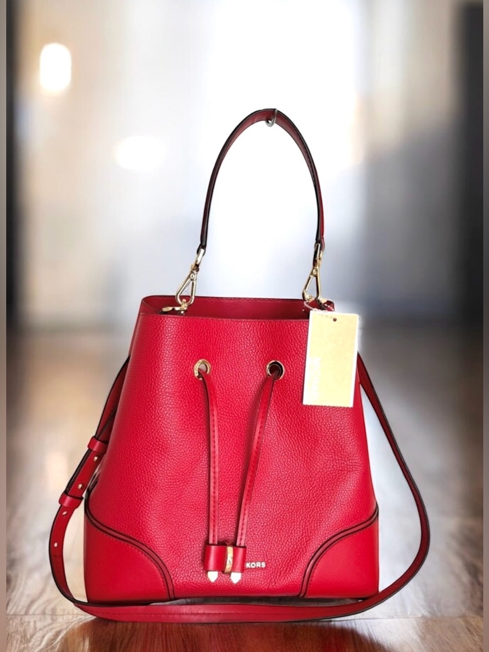 🆕 Michael Kors Mercer Gallery Red Bucket Bag